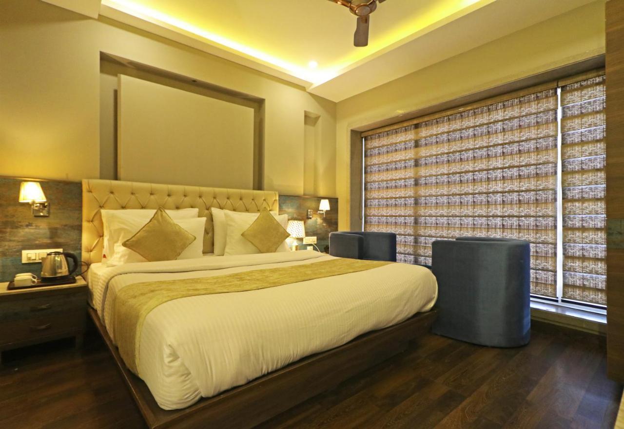 The Ivy Grand Hotel In City Centre With Free Secured Parking New Delhi Luaran gambar