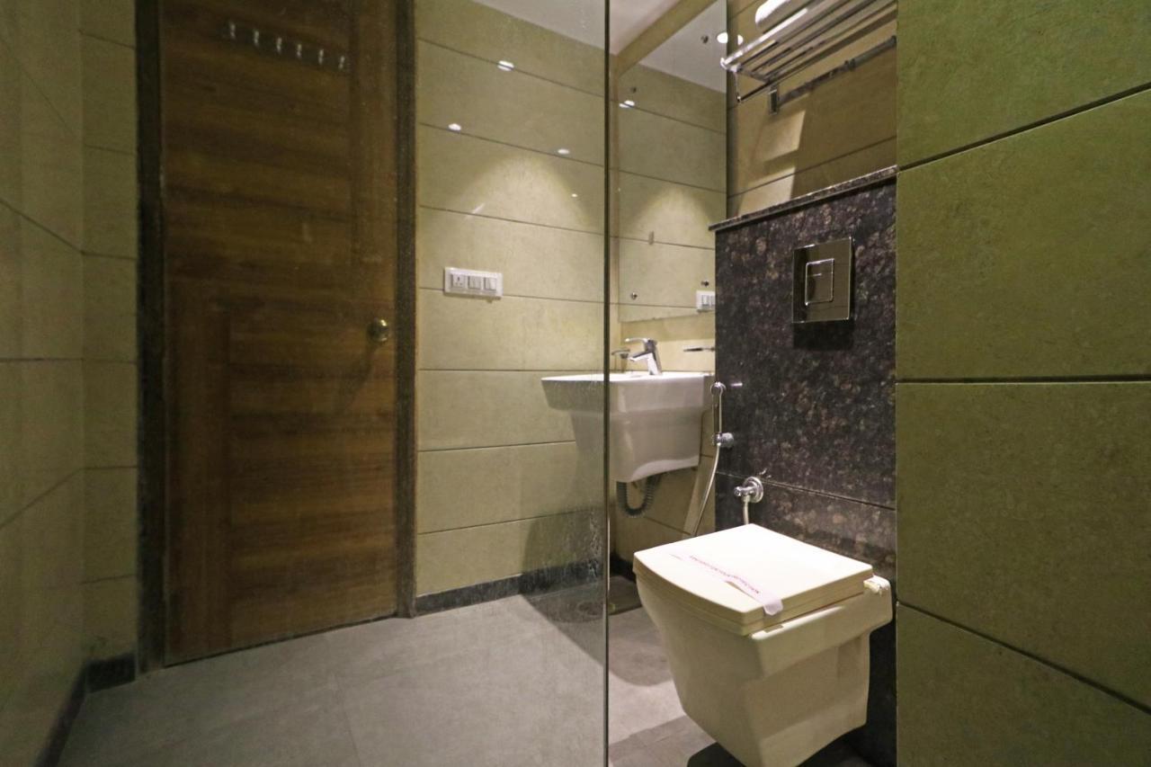 The Ivy Grand Hotel In City Centre With Free Secured Parking New Delhi Luaran gambar