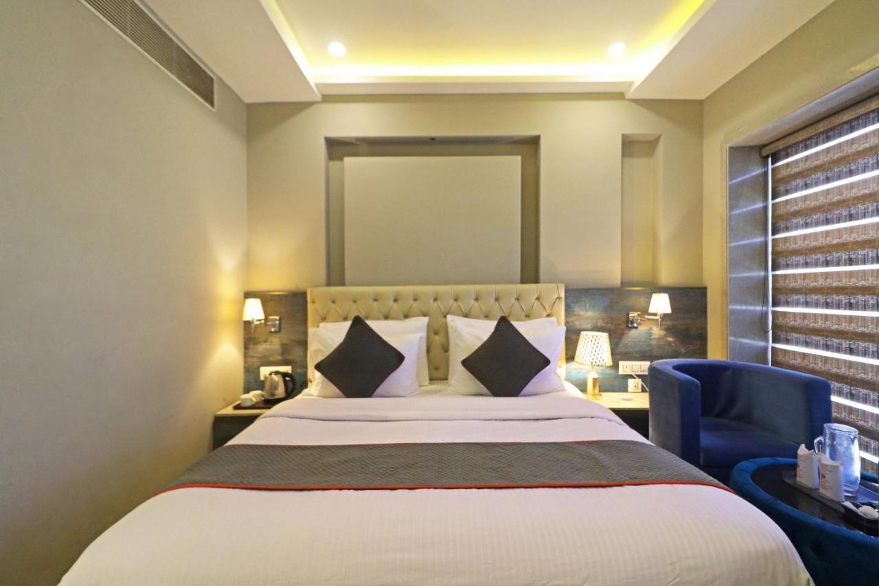 The Ivy Grand Hotel In City Centre With Free Secured Parking New Delhi Luaran gambar