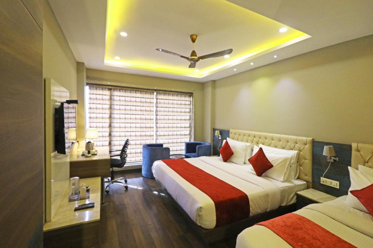 The Ivy Grand Hotel In City Centre With Free Secured Parking New Delhi Luaran gambar