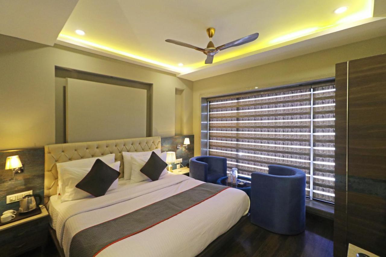 The Ivy Grand Hotel In City Centre With Free Secured Parking New Delhi Luaran gambar
