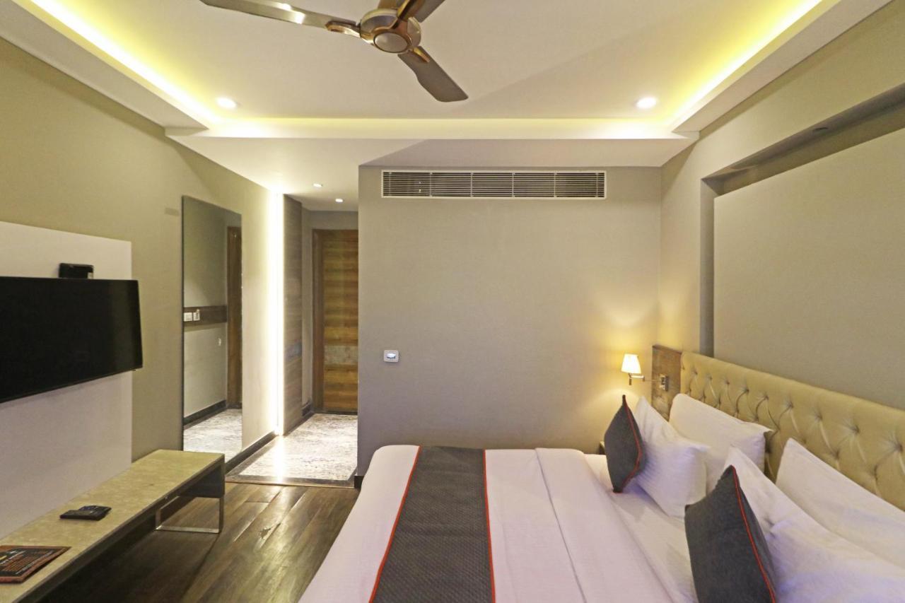 The Ivy Grand Hotel In City Centre With Free Secured Parking New Delhi Luaran gambar