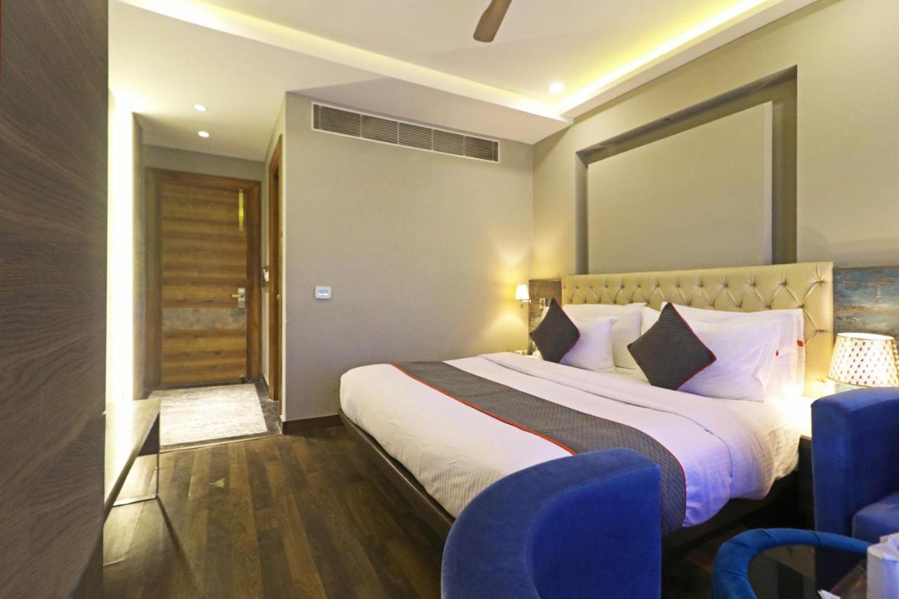 The Ivy Grand Hotel In City Centre With Free Secured Parking New Delhi Luaran gambar