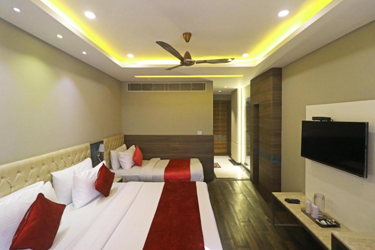 The Ivy Grand Hotel In City Centre With Free Secured Parking New Delhi Luaran gambar
